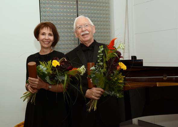 Plaketa Ľudmily Podjavorinskej. Plaketa Ľudmily Podjavorinskej.