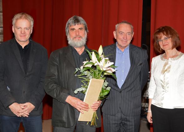 CENA TROJRUŽA 2017 Danielovi Pastirčákovi CENA TROJRUŽA 2017 Danielovi Pastirčákovi